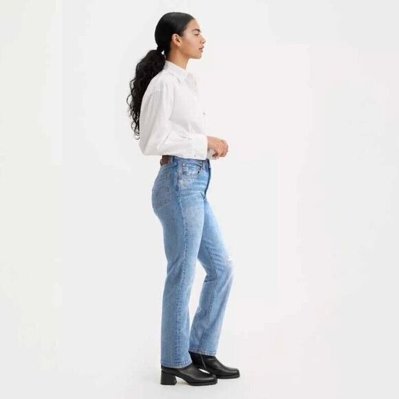 NWOT - Levi's -Women's 501 Original Fit 31 x 30 Jeans-Be Right There-Medium Wash - Picture 9 of 11